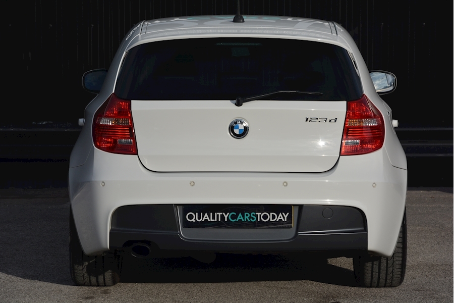 BMW 1 Series 1 Series 123D M Sport 2.0 5dr Hatchback Automatic Diesel Image 4