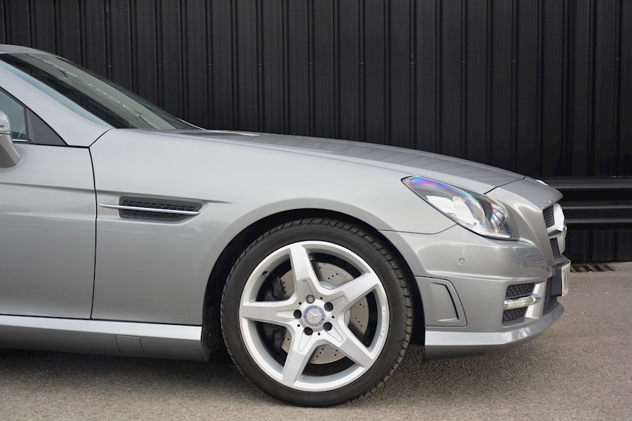 Mercedes Slk Slk Slk350 Blueefficiency Amg Sport Convertible 3.5 Automatic Petrol Image 11