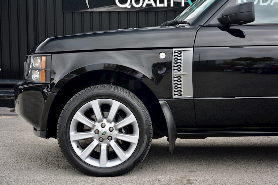 Land Rover Range Rover Range Rover V8 Supercharged 4.2 5dr Estate Automatic Petrol Image 16