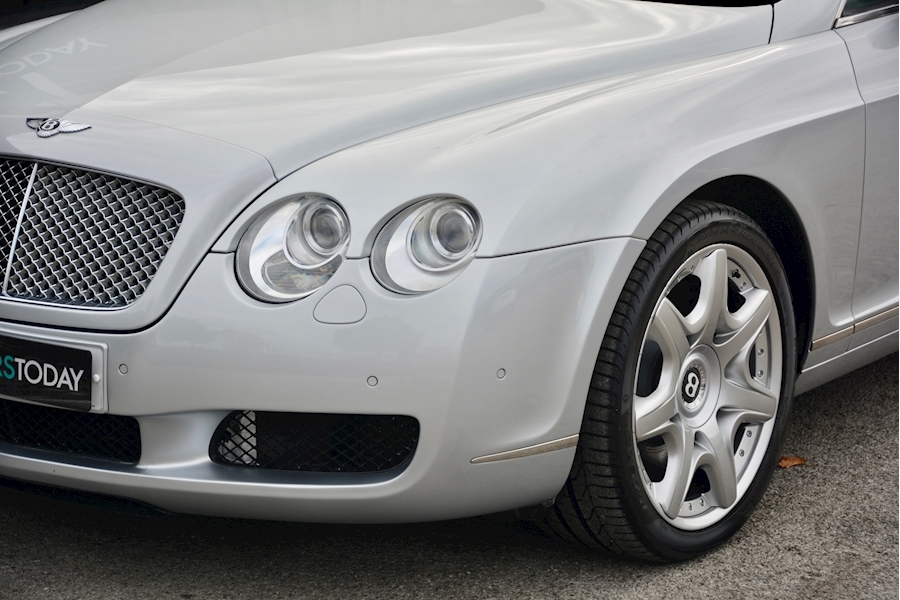 Bentley Continental Continental GT 6.0 W12 Image 18