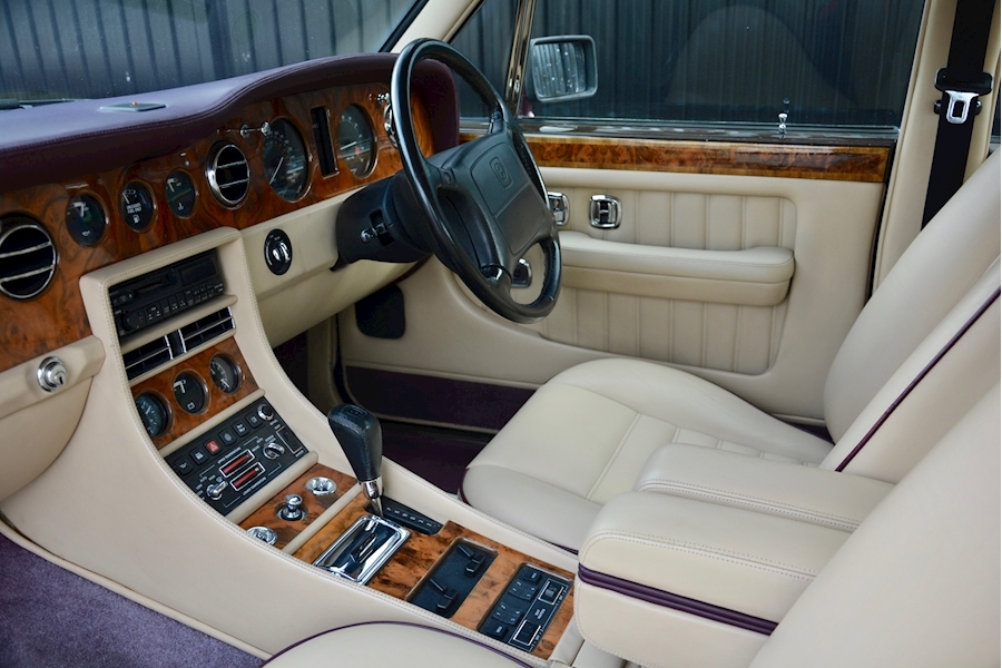 Bentley Turbo R Image 8