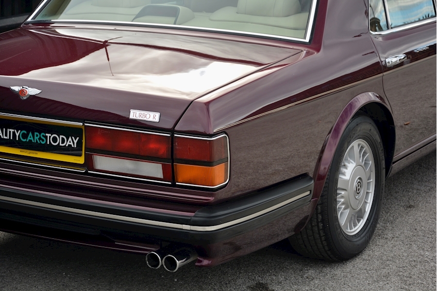 Bentley Turbo R Image 23