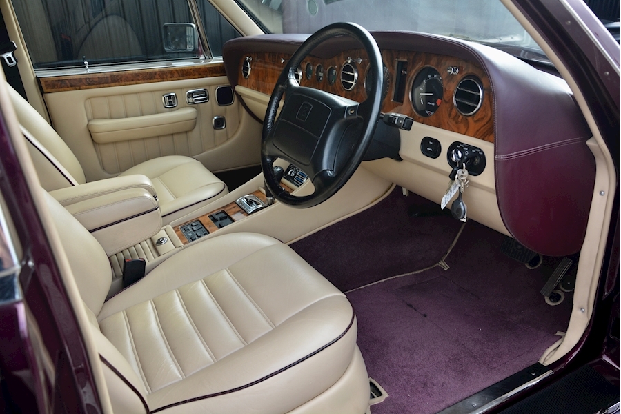 Bentley Turbo R Image 13