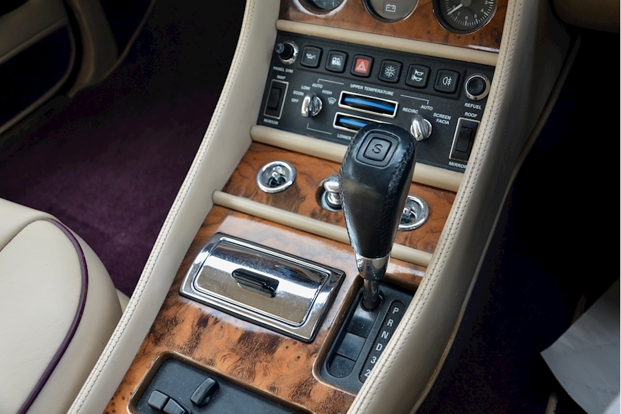 Bentley Turbo R Image 37