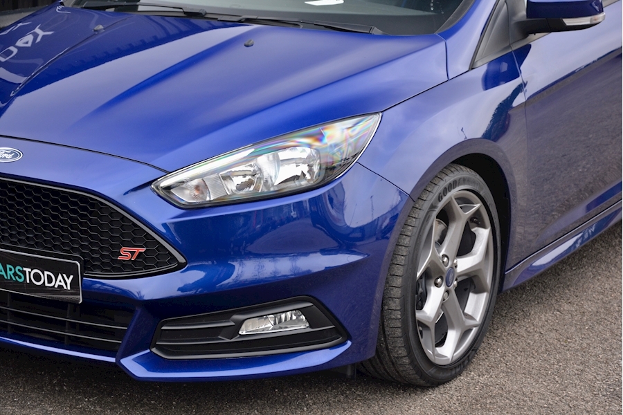 Ford Focus ST-2 2.0 TDCI Image 18