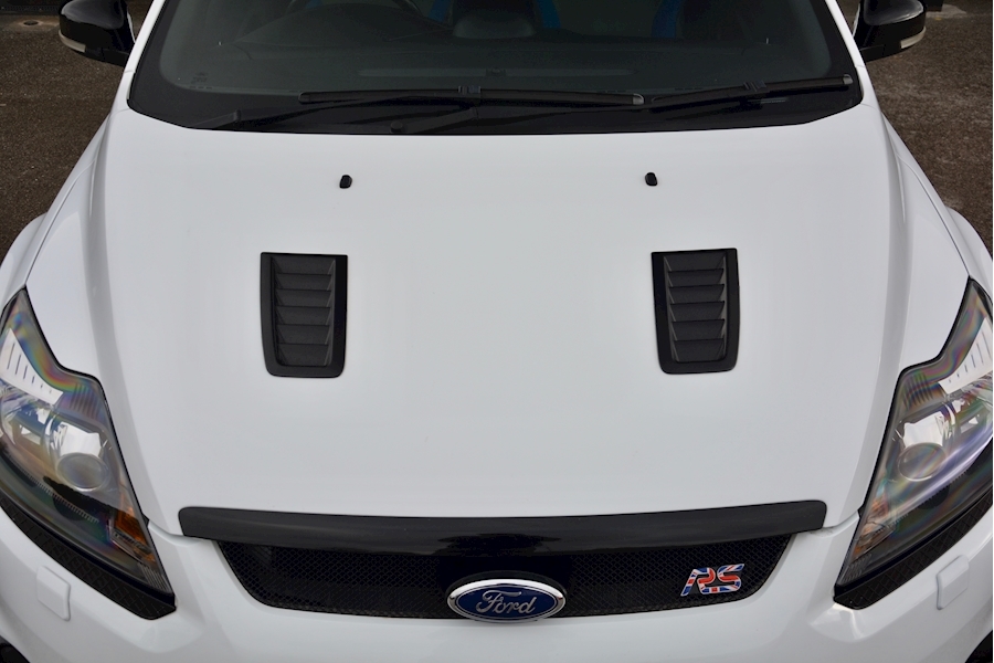 Ford Focus Focus RS 2.5 Manual 3dr Image 5