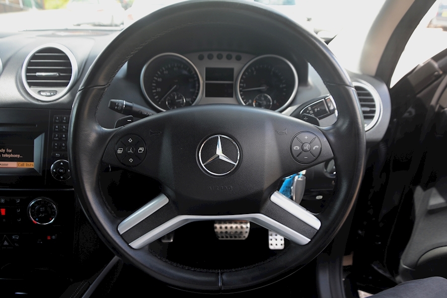 Mercedes ML 350 CDI Sport *21 inch AMG Wheels + Heated Seats* Image 39