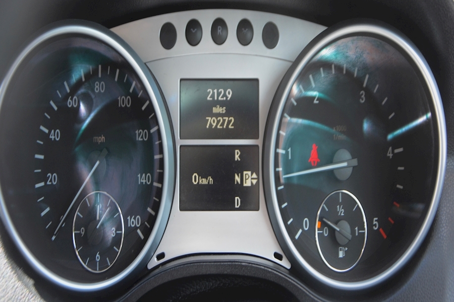 Mercedes ML 350 CDI Sport *21 inch AMG Wheels + Heated Seats* Image 20