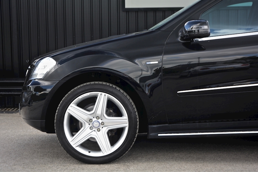 Mercedes ML 350 CDI Sport *21 inch AMG Wheels + Heated Seats* Image 15