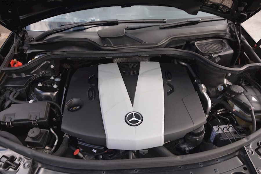 Mercedes ML 350 CDI Sport *21 inch AMG Wheels + Heated Seats* Image 38
