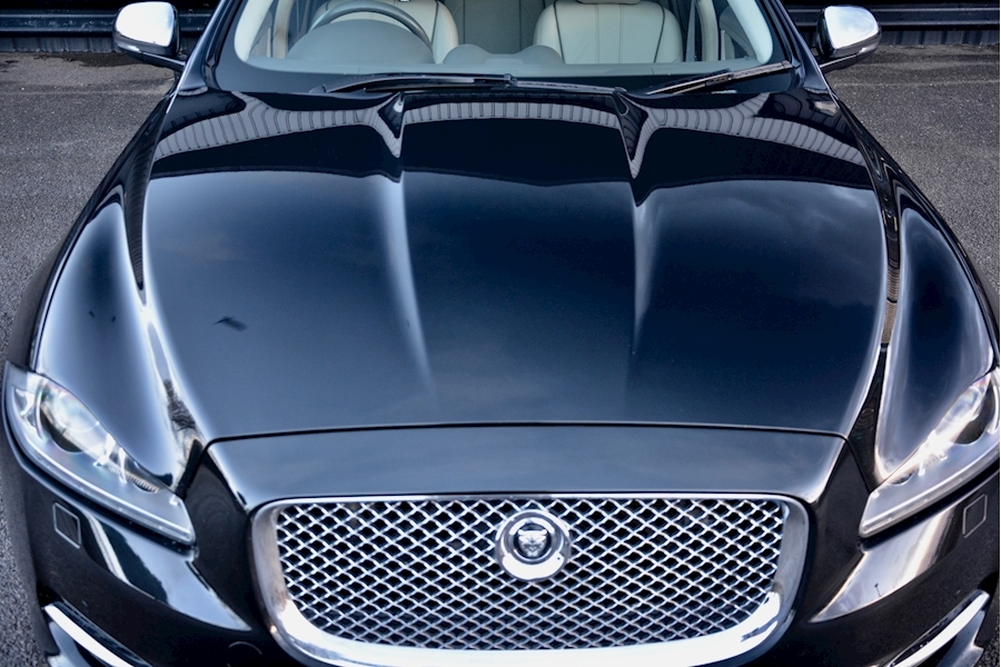 Jaguar Xj Xj D V6 Portfolio 3.0 4dr Saloon Automatic Diesel Image 19