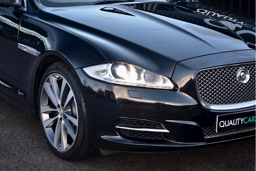 Jaguar Xj Xj D V6 Portfolio 3.0 4dr Saloon Automatic Diesel Image 11