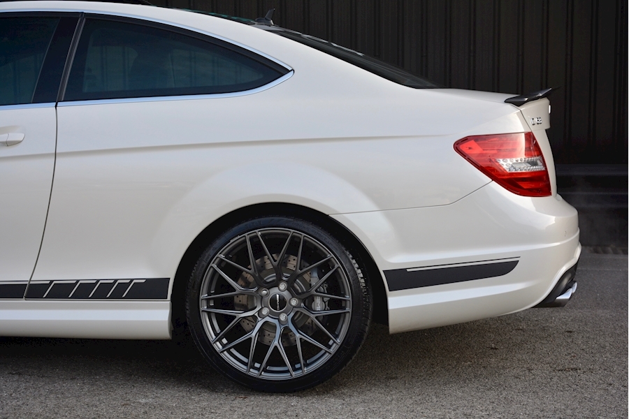 Mercedes-Benz C Class C63 6.2 V8 AMG Coupe Automatic Image 19