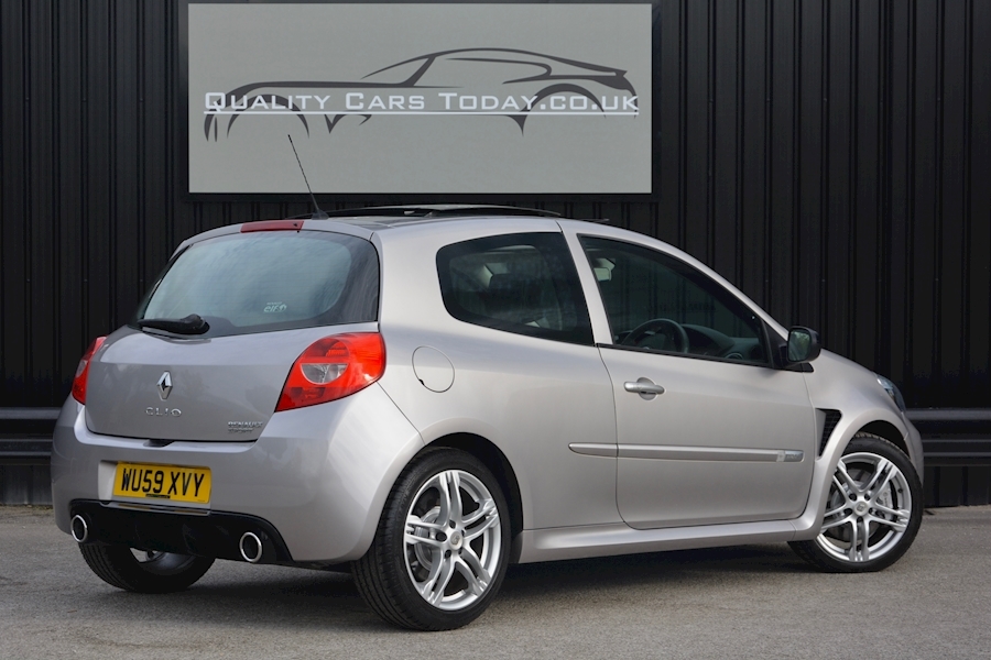 Renault Clio Clio Renaultsport Hatchback 2.0 Manual Petrol Image 19