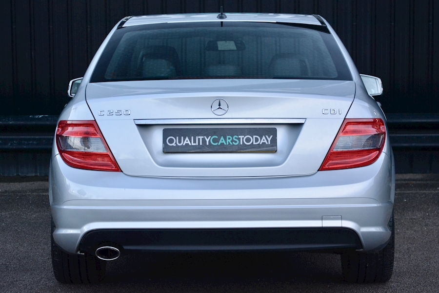 Mercedes-Benz C250 CDI Sport Auto C250 CDI Blueefficiency Sport Auto Image 4