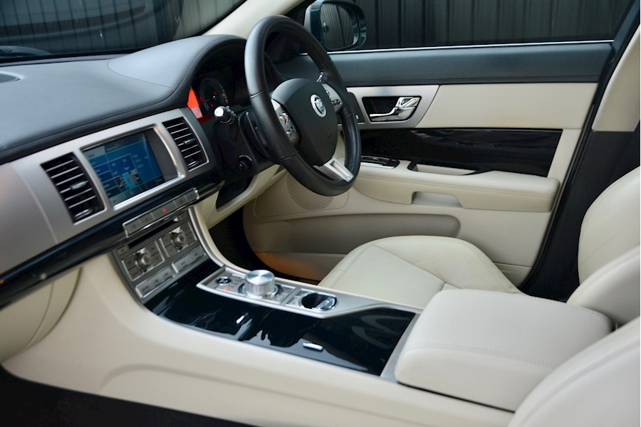 Jaguar Xf Xf V6 S Premium Luxury 3.0 4dr Saloon Automatic Diesel Image 11