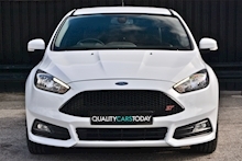 Ford Focus ST ST-2 2.0 Manual - Thumb 3