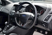 Ford Focus ST ST-2 2.0 Manual - Thumb 13