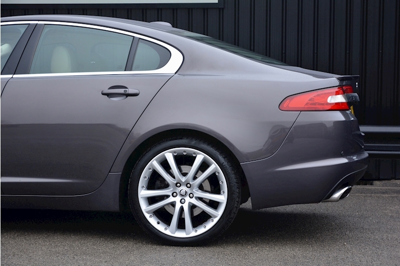 Jaguar Xf 3.0 V6 S Premium Luxury 3.0 V6 S Diesel Premium Luxury Image 18
