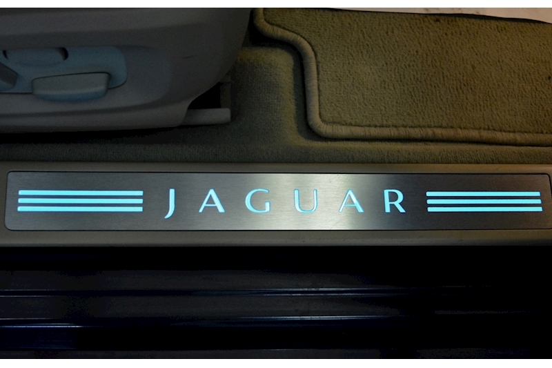 Jaguar Xf 3.0 V6 S Premium Luxury 3.0 V6 S Diesel Premium Luxury Image 43