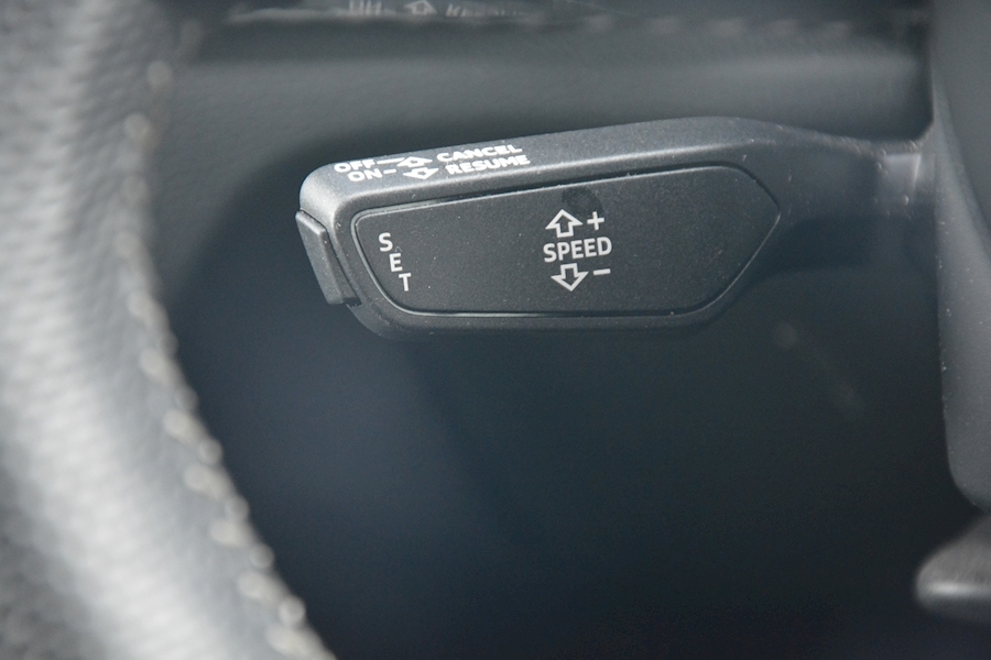 Audi A3 2.0 TDI Quattro *Virtual Cockpit + Service Plan* Image 38