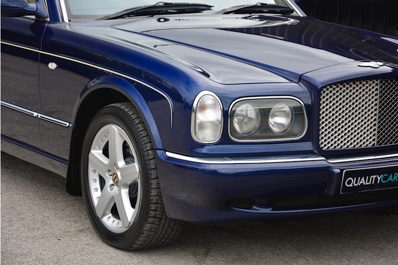Bentley Arnage 4.4 V8 Arnage 4.4 V8 V8 4.4 4dr Saloon Automatic Petrol Image 10