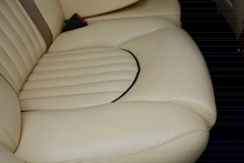 Bentley Arnage 4.4 V8 Arnage 4.4 V8 V8 4.4 4dr Saloon Automatic Petrol - Thumb 23