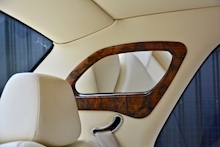 Bentley Arnage 4.4 V8 Arnage 4.4 V8 V8 4.4 4dr Saloon Automatic Petrol - Thumb 27