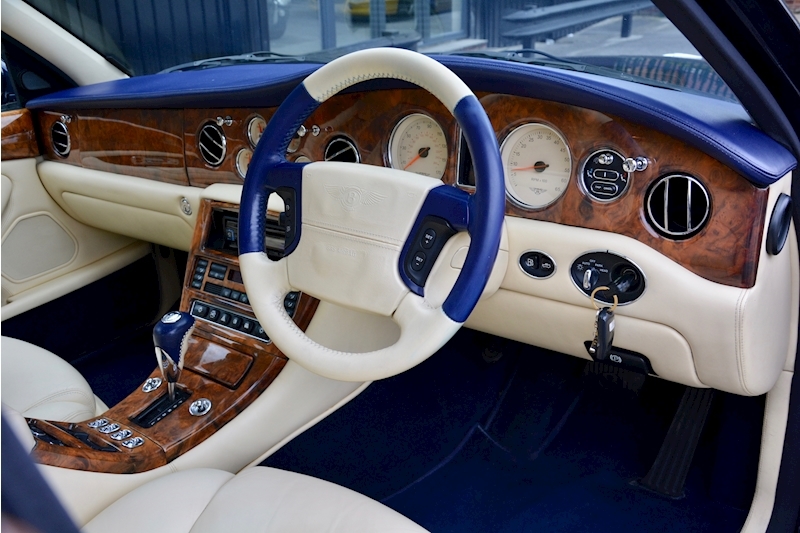 Bentley Arnage 4.4 V8 Arnage 4.4 V8 V8 4.4 4dr Saloon Automatic Petrol Image 6