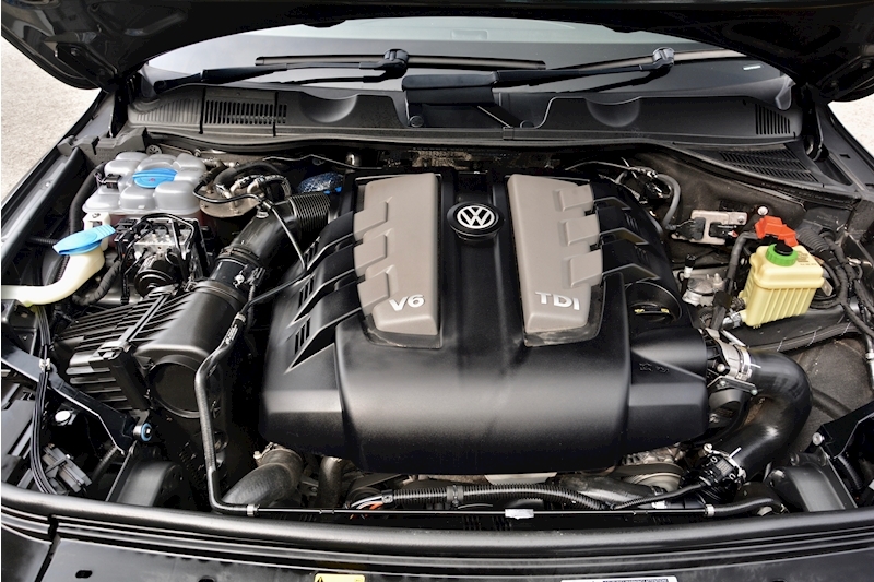Volkswagen Touareg Touareg V6 R-Line Tdi Bluemotion Technology 3.0 5dr Estate Automatic Diesel Image 50