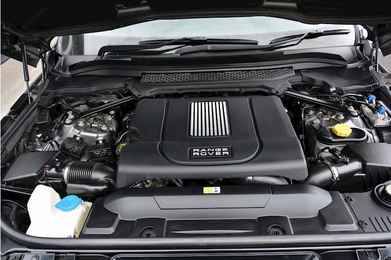 Land Rover Range Rover Sport Range Rover Sport Autobiography Dynamic 4.4 5dr Estate Automatic Diesel Image 37