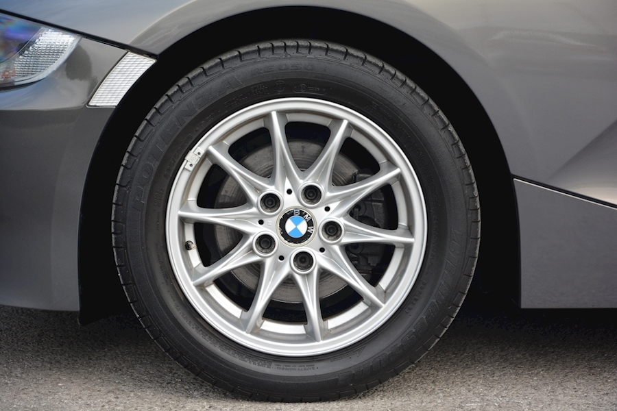 BMW Z4 2.5i SE Manual Convertible Z4 2.5i SE Manual Convertible *Just 28,500 Miles* 2.5 2dr Convertible Manual Petrol Image 22