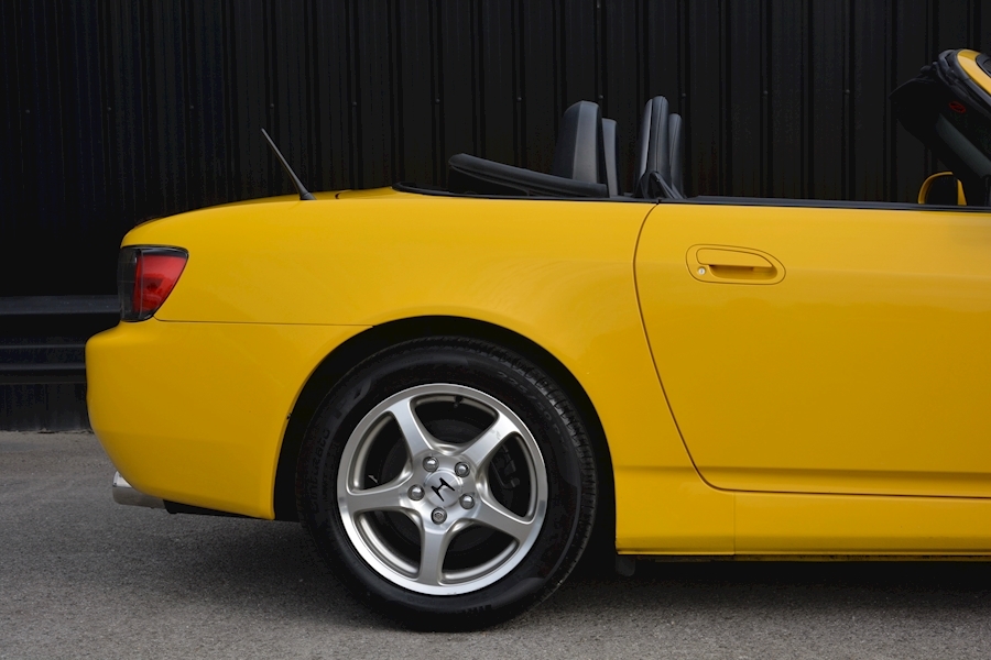 Honda S2000 GT Hardtop S2000 GT Hardtop *Rare Indy Yellow* Image 17