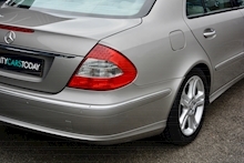 Mercedes E320 CDI Avantgarde Massive Rare Spec + Designo + 1 Former Keeper + Just Serviced by MB - Thumb 13