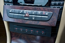 Mercedes E320 CDI Avantgarde Massive Rare Spec + Designo + 1 Former Keeper + Just Serviced by MB - Thumb 28