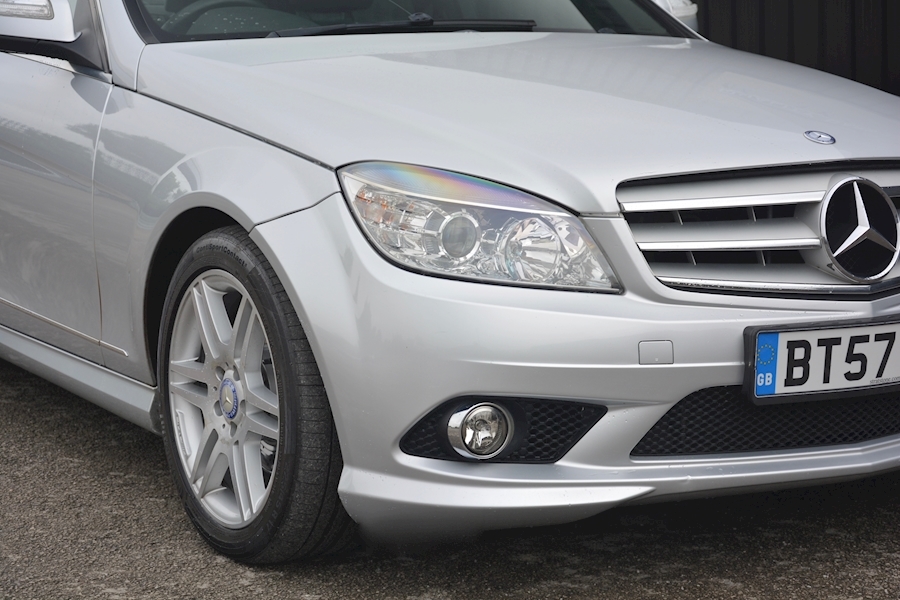 Mercedes C200 CDI Elegance Auto *Full Leather + Navigation* Image 12