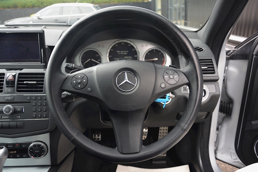 Mercedes C200 CDI Elegance Auto *Full Leather + Navigation* Image 35