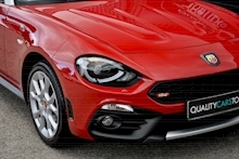 Abarth 124 Spider Manual Just 820 miles + Full Spec + BOSE + NAV + Visibility Pack - Thumb 17