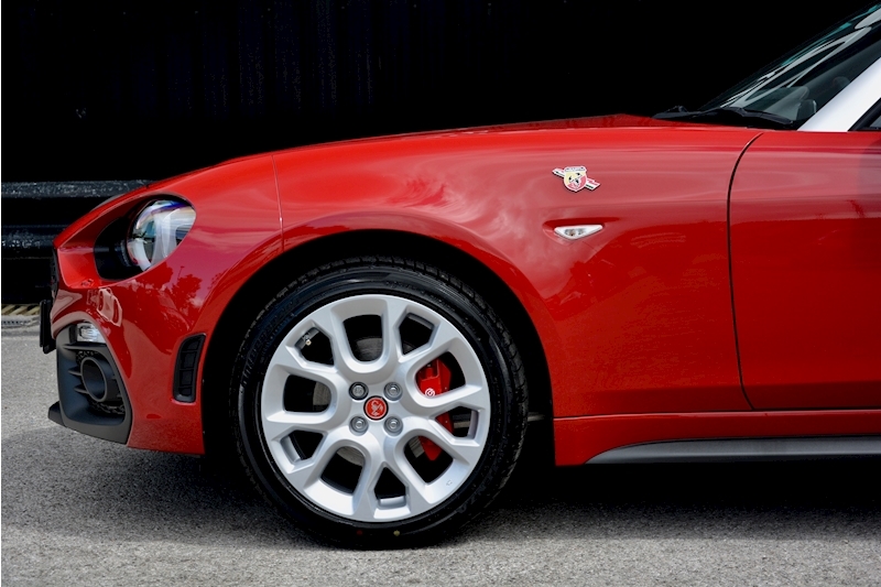 Abarth 124 Spider Manual Just 820 miles + Full Spec + BOSE + NAV + Visibility Pack Image 19