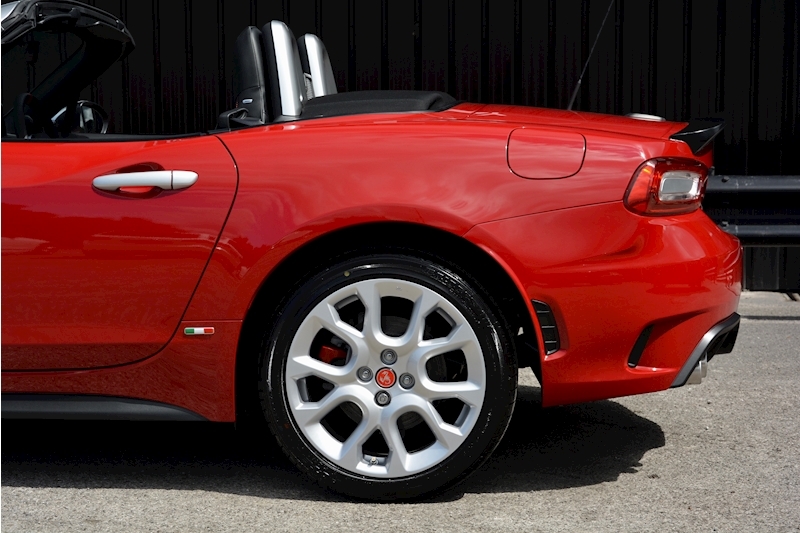 Abarth 124 Spider Manual Just 820 miles + Full Spec + BOSE + NAV + Visibility Pack Image 20