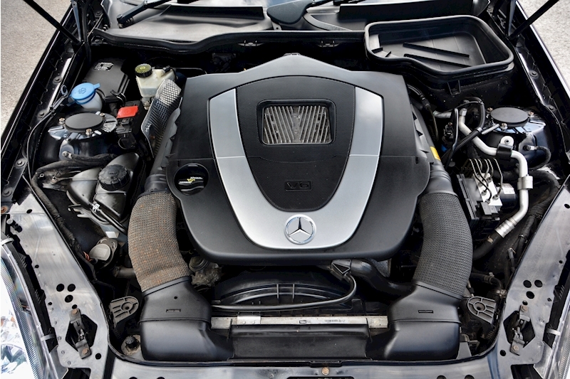 Mercedes Slk 280 3.0 V6  Manual Slk 280 3.0 V6  Manual 280 3.0 2dr Convertible Manual Petrol Image 25