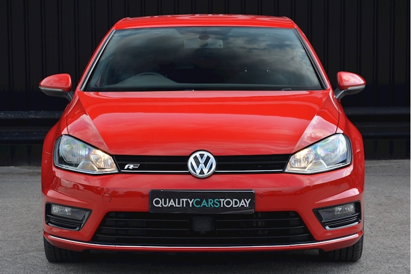 Volkswagen Golf Golf R-Line Tdi Bluemotion Technology Dsg 2.0 5dr Hatchback Semi Auto Diesel Image 3