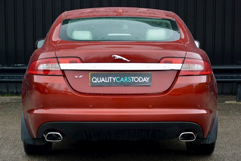 Jaguar Xf 3.0 Premium Luxury 3.0 V6 D Premium Luxury Image 4