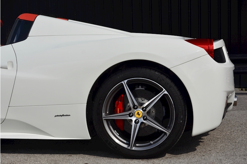 Ferrari 458 458 Spider 4.5 2dr Convertible Automatic Petrol Image 13