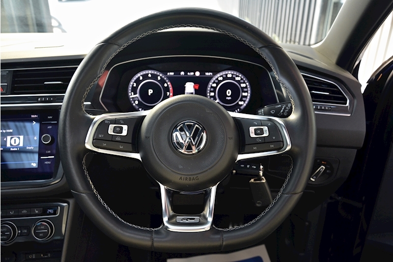 Volkswagen Tiguan Tiguan R Line Tsi Bmt 4Motion Dsg 2.0 5dr Estate Semi Auto Petrol Image 24