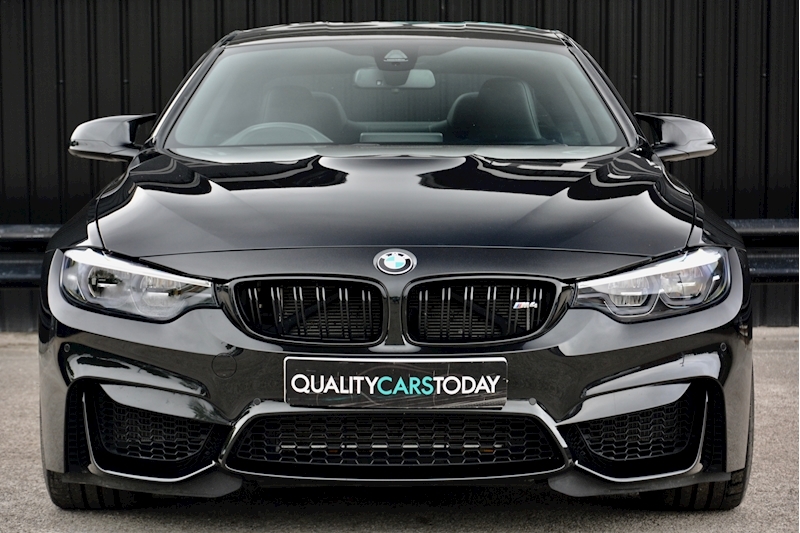 BMW M4 Competition M4 Competition Coupe 3.0 Image 3