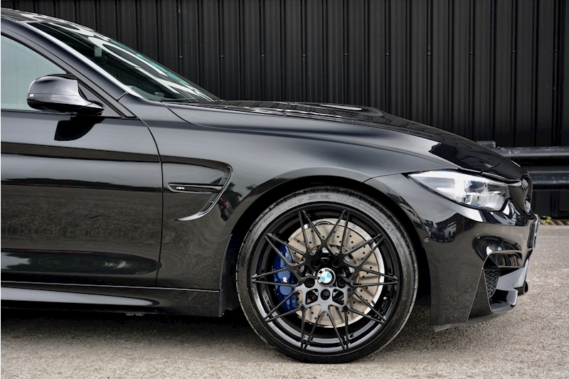 BMW M4 Competition M4 Competition Coupe 3.0 Image 13