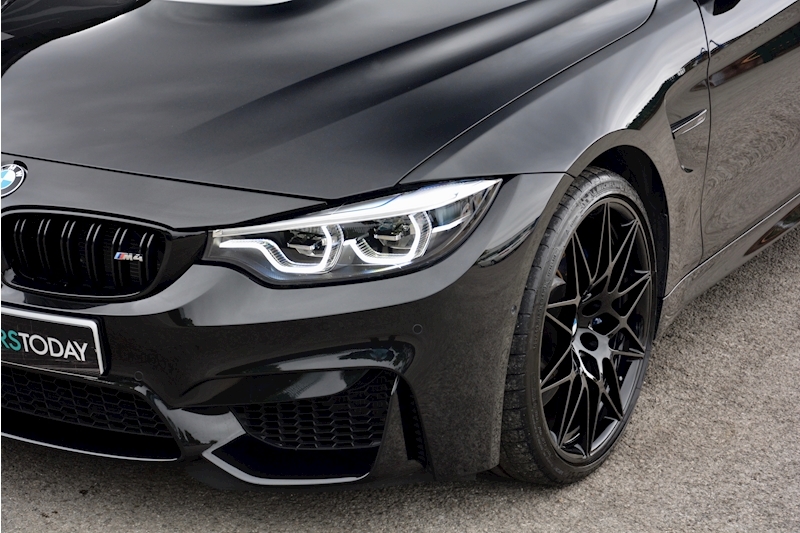 BMW M4 Competition M4 Competition Coupe 3.0 Image 15
