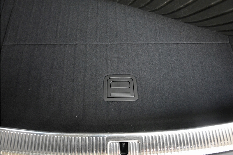 Audi Q5 Q5 Tfsi Quattro S Line 2.0 5dr Estate Semi Auto Petrol Image 34