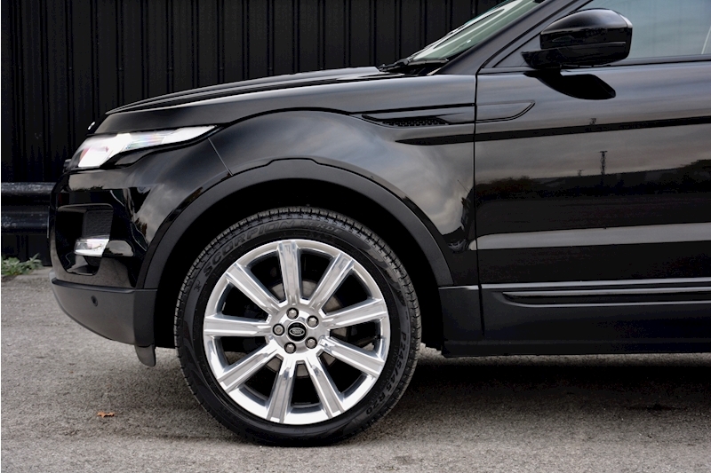 Land Rover Range Rover Evoque 2.2 SD4 Pure Tech Automatic + 20 inch Chrome Wheels Image 15
